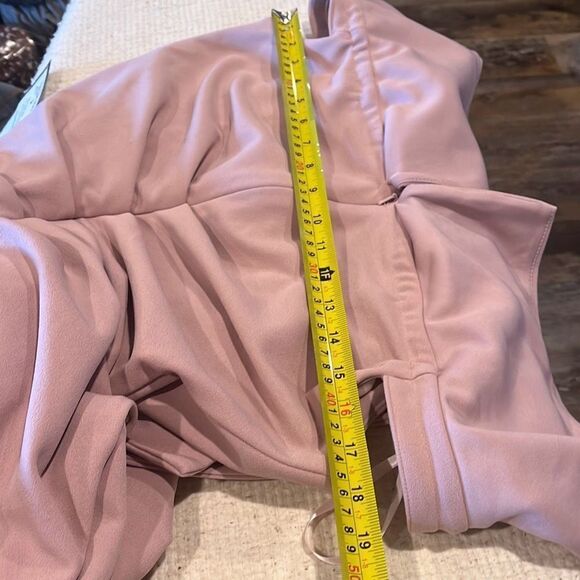 XSCAPE Woman’s Gown - Picture 9 of 14